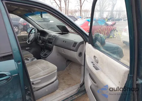 2005 Kia Sedona Ex/Lx from USA, damaged, VIN KNDUP131256667664